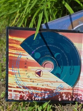 Pink Floyd - Blue & Orange Pulse CD Display